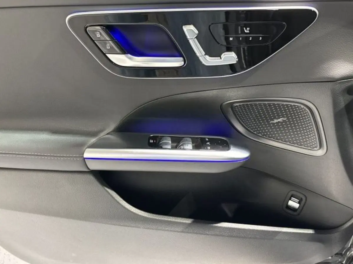 Mercedes-Benz Classe C nuova a Bologna (10)