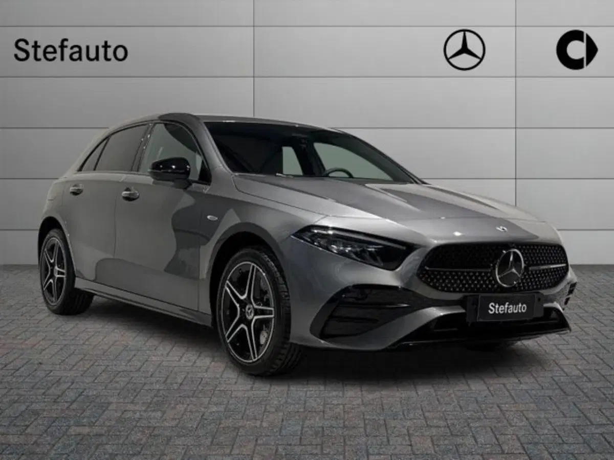 Mercedes-Benz Classe A Sedan nuova a Bologna