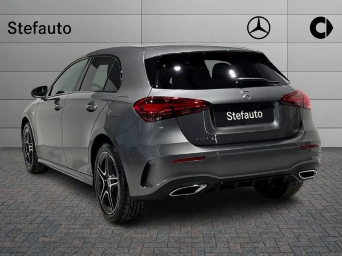 Mercedes-Benz Classe A Sedan nuova a Bologna (5)