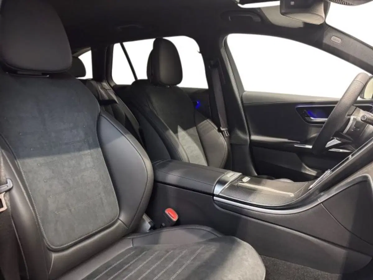 Mercedes-Benz Classe C Station Wagon nuova a Bologna (16)