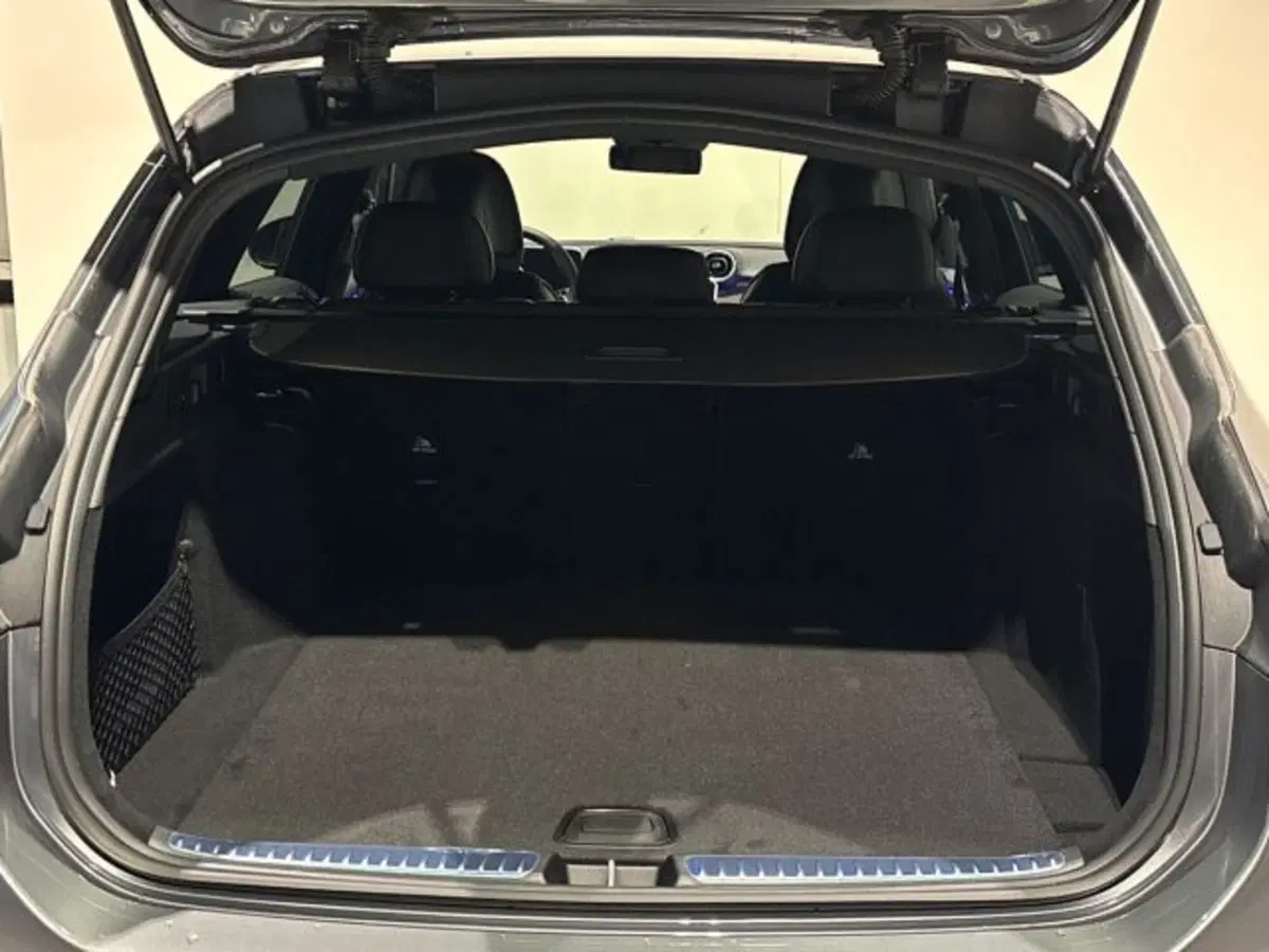 Mercedes-Benz Classe C Station Wagon nuova a Bologna (7)