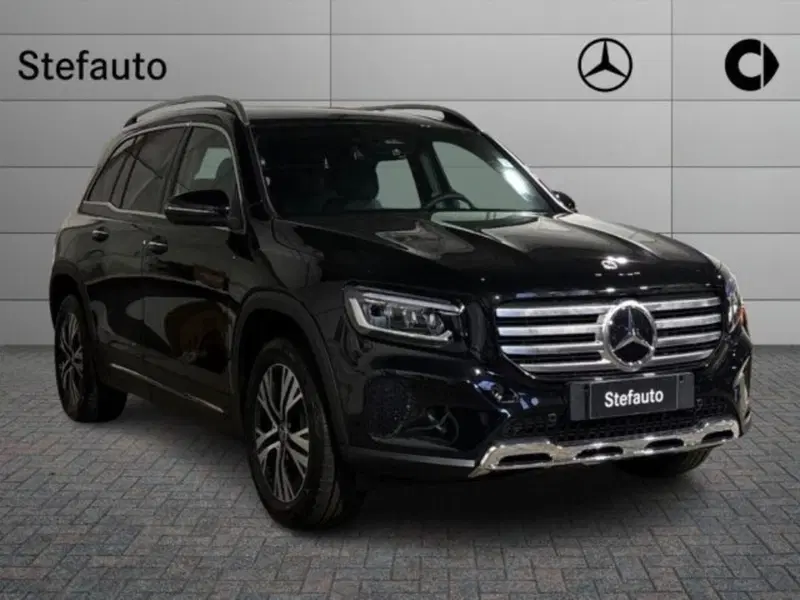 Mercedes-Benz GLB nuova a Bologna