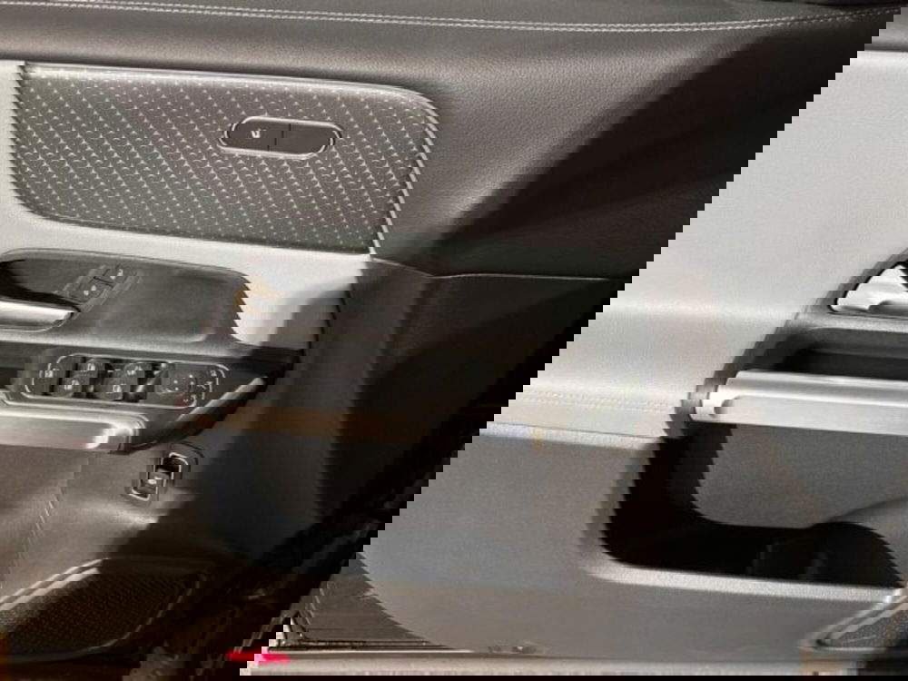 Mercedes-Benz GLB nuova a Bologna (10)
