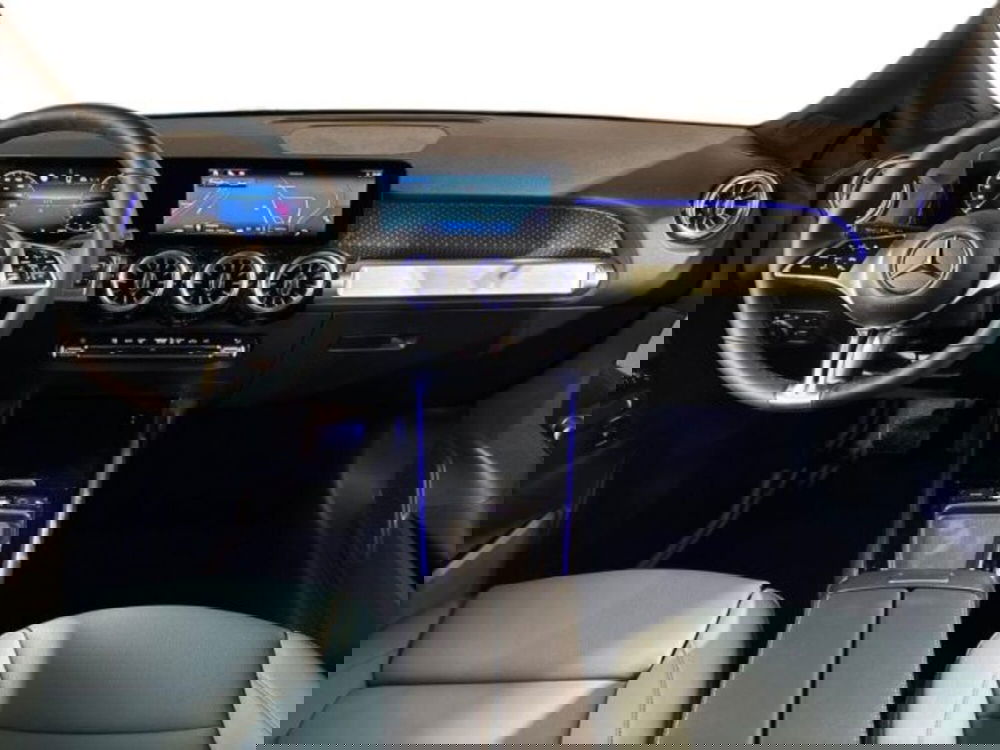 Mercedes-Benz GLB nuova a Bologna (13)