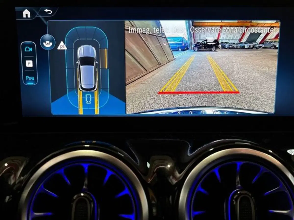 Mercedes-Benz GLA SUV nuova a Bologna (12)