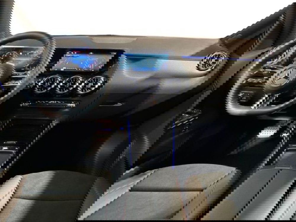 Mercedes-Benz GLA SUV nuova a Bologna (13)