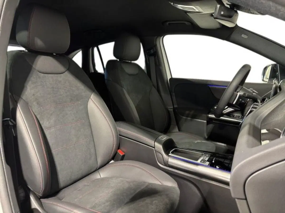 Mercedes-Benz GLA SUV nuova a Bologna (7)