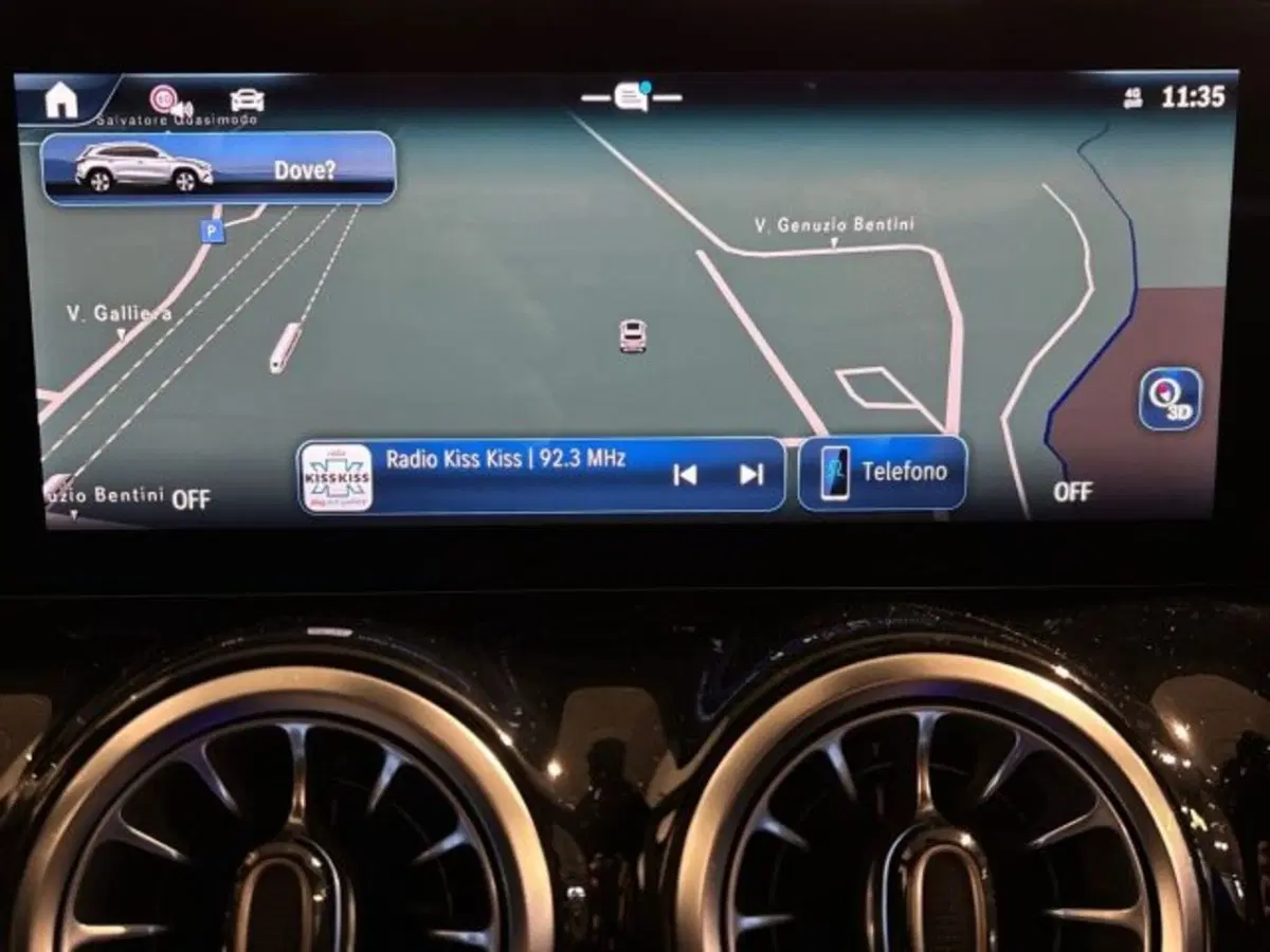Mercedes-Benz GLA SUV nuova a Bologna (17)