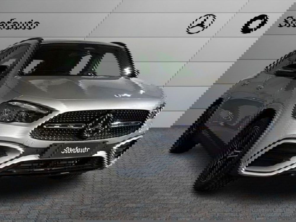 Mercedes-Benz GLA SUV nuova a Bologna