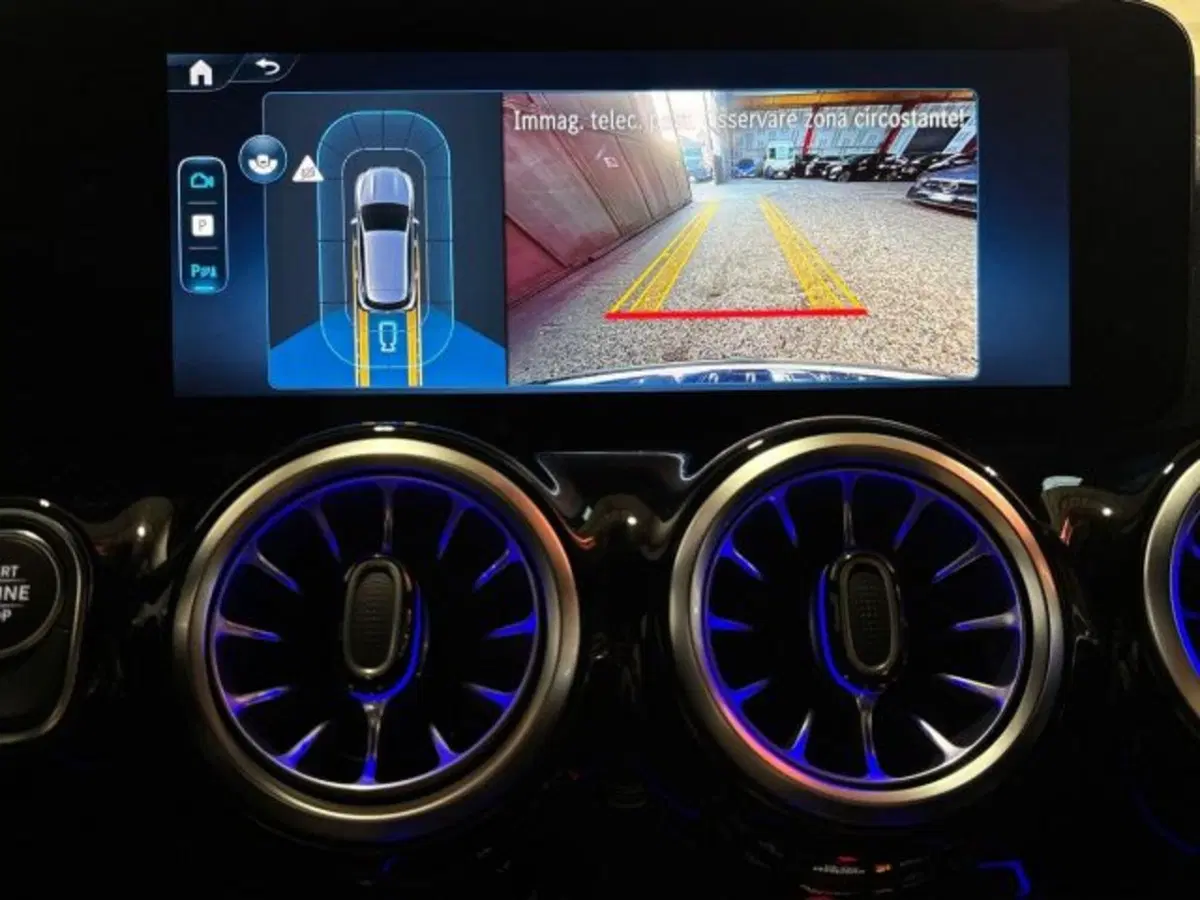 Mercedes-Benz GLA SUV nuova a Bologna (12)