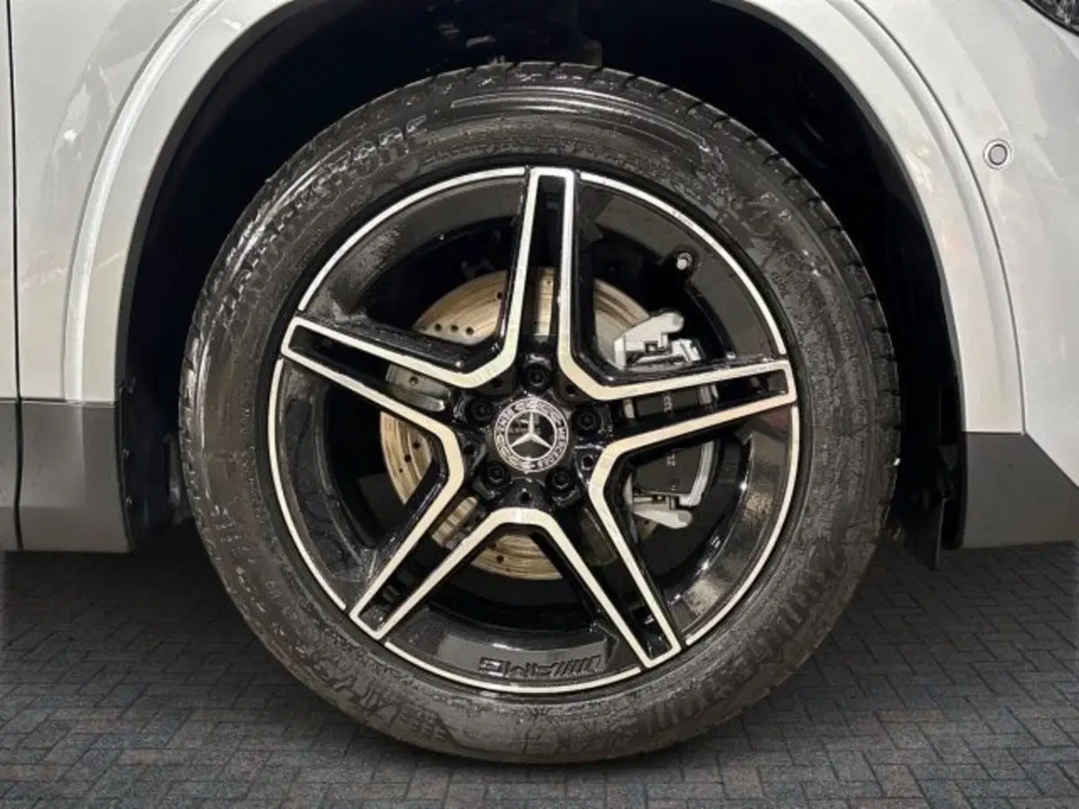 Mercedes-Benz GLA SUV nuova a Bologna (8)