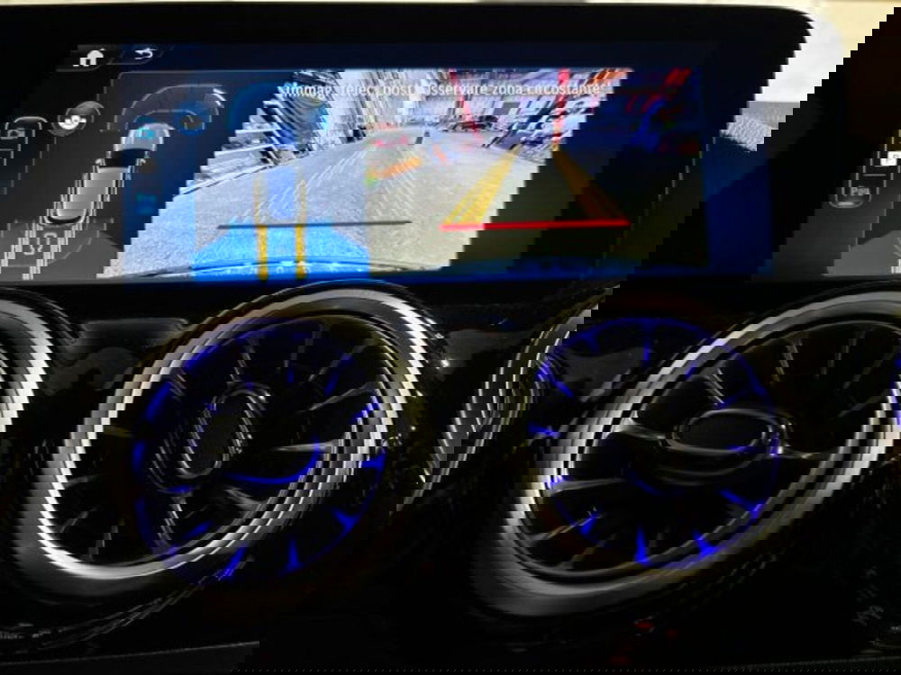 Mercedes-Benz GLA SUV nuova a Bologna (12)