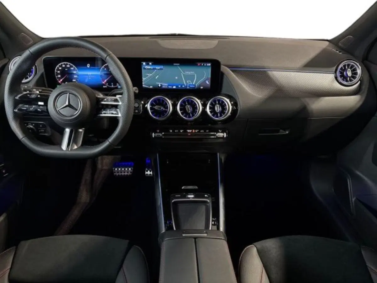 Mercedes-Benz GLA SUV nuova a Bologna (4)