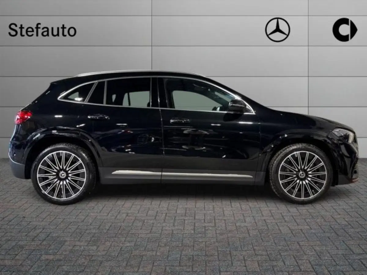 Mercedes-Benz GLA SUV nuova a Bologna (2)