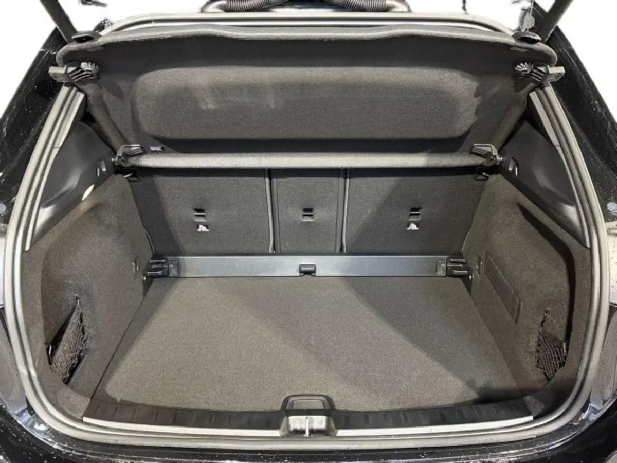 Mercedes-Benz GLA SUV nuova a Bologna (7)