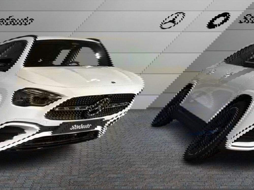 Mercedes-Benz GLA SUV nuova a Bologna