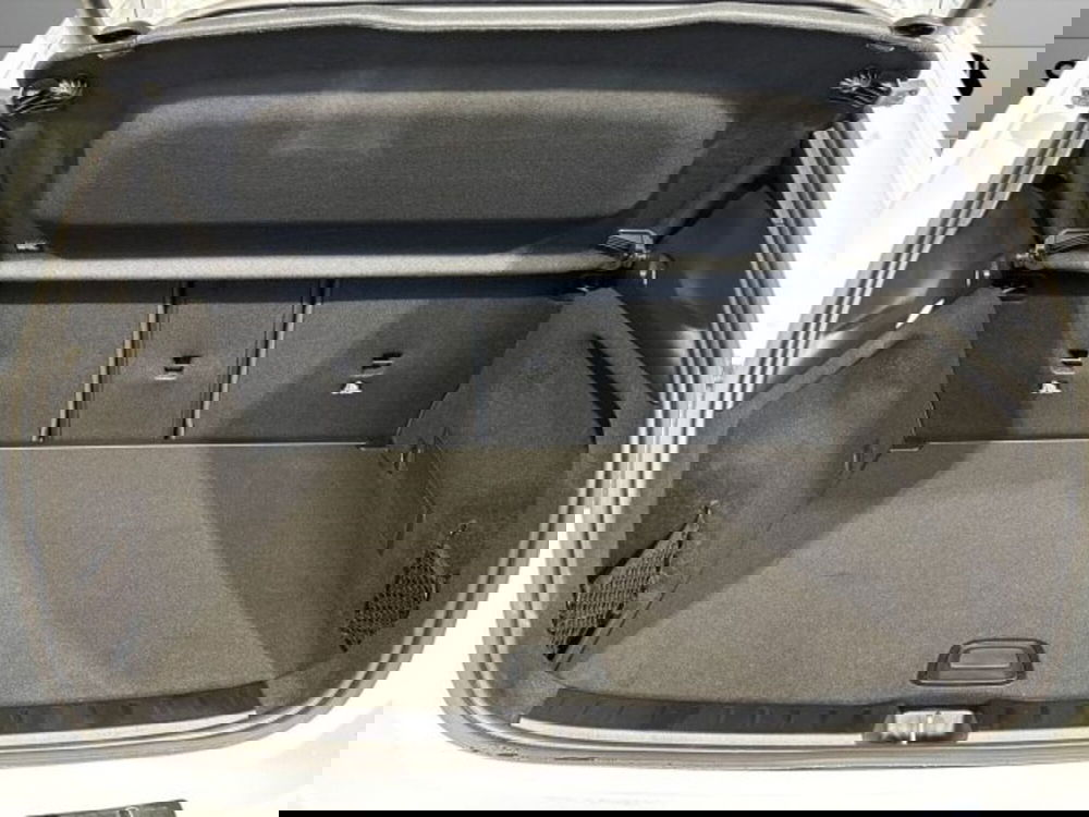 Mercedes-Benz GLA SUV nuova a Bologna (7)