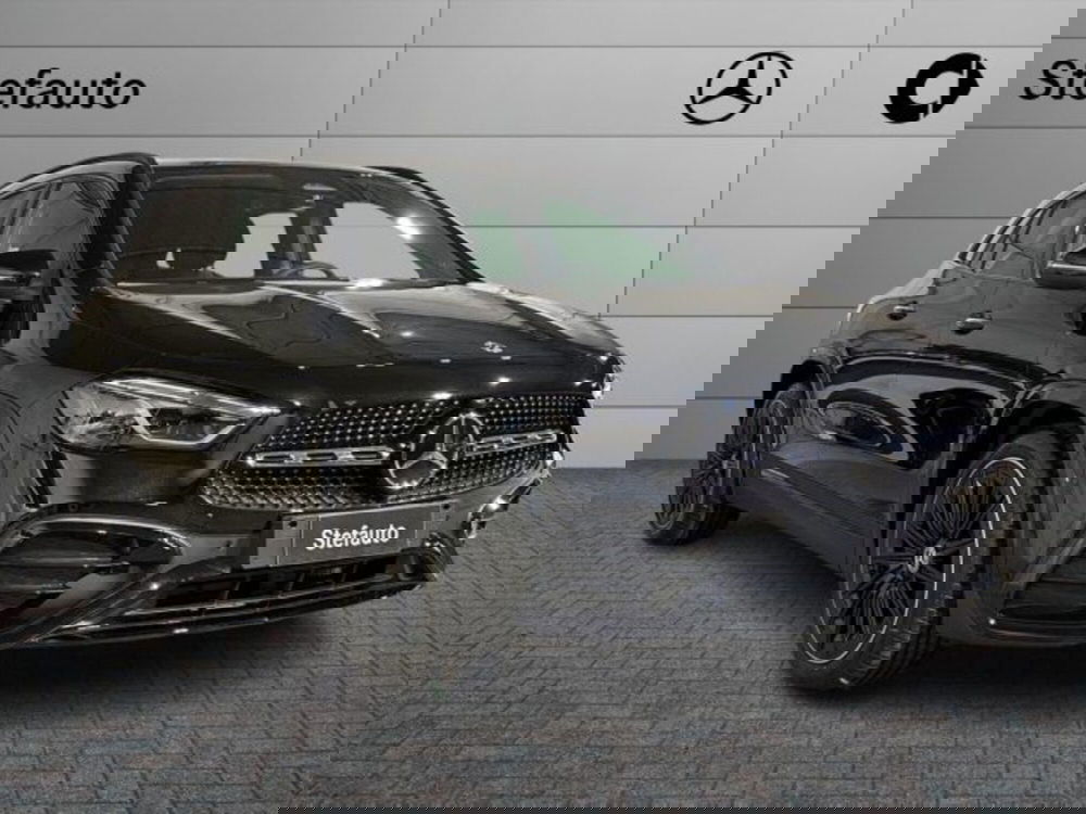 Mercedes-Benz GLA SUV nuova a Bologna