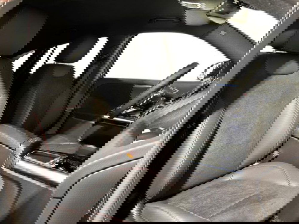 Mercedes-Benz GLA SUV nuova a Bologna (16)