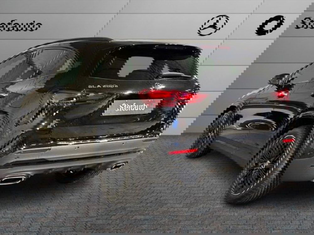 Mercedes-Benz GLA SUV nuova a Bologna (5)