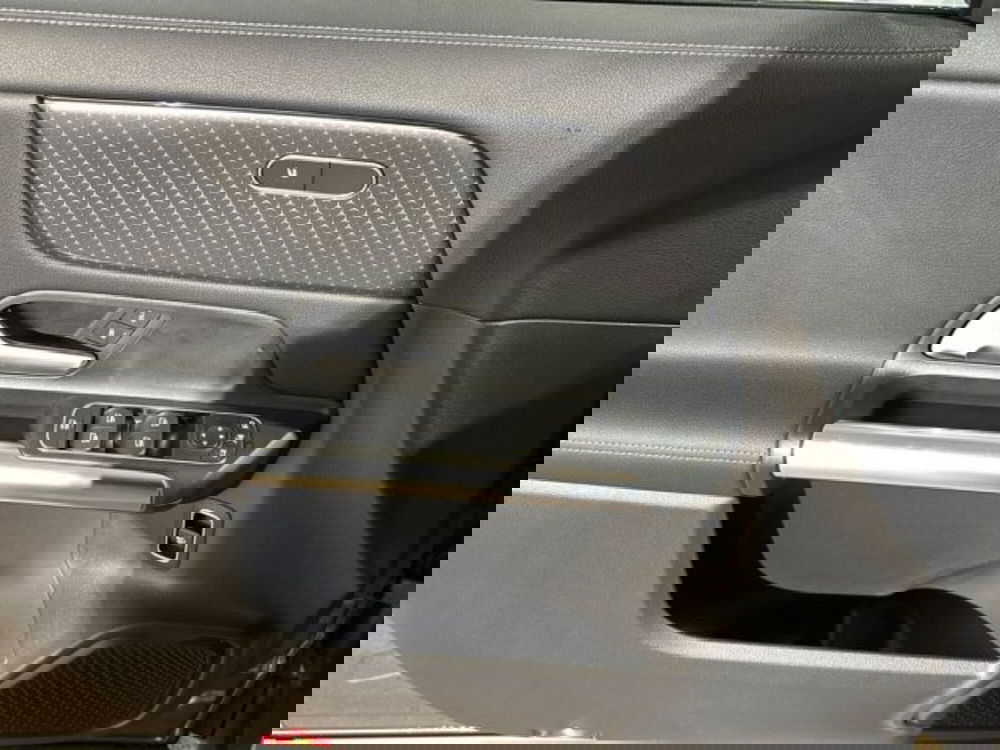 Mercedes-Benz GLA SUV nuova a Bologna (10)