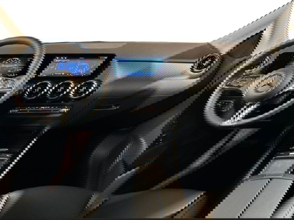 Mercedes-Benz GLA SUV nuova a Bologna (13)