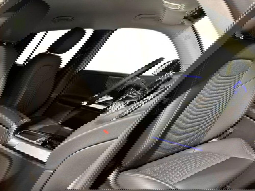 Mercedes-Benz GLB nuova a Bologna (16)