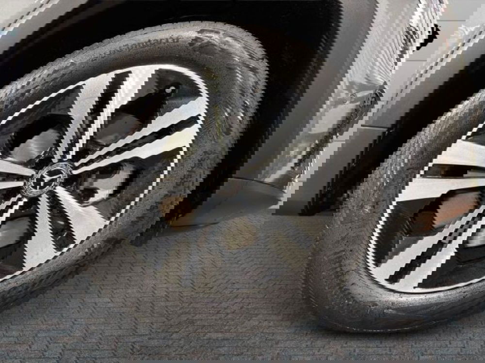 Mercedes-Benz GLB nuova a Bologna (8)