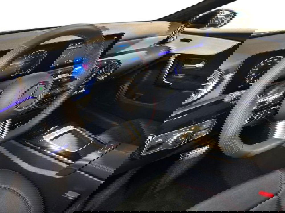 Mercedes-Benz Classe A nuova a Bologna (11)