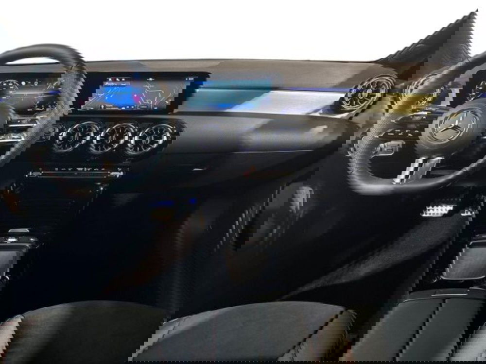 Mercedes-Benz Classe A nuova a Bologna (13)