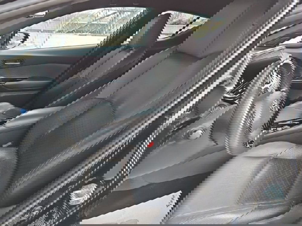 Toyota Toyota C-HR usata a Vicenza (10)