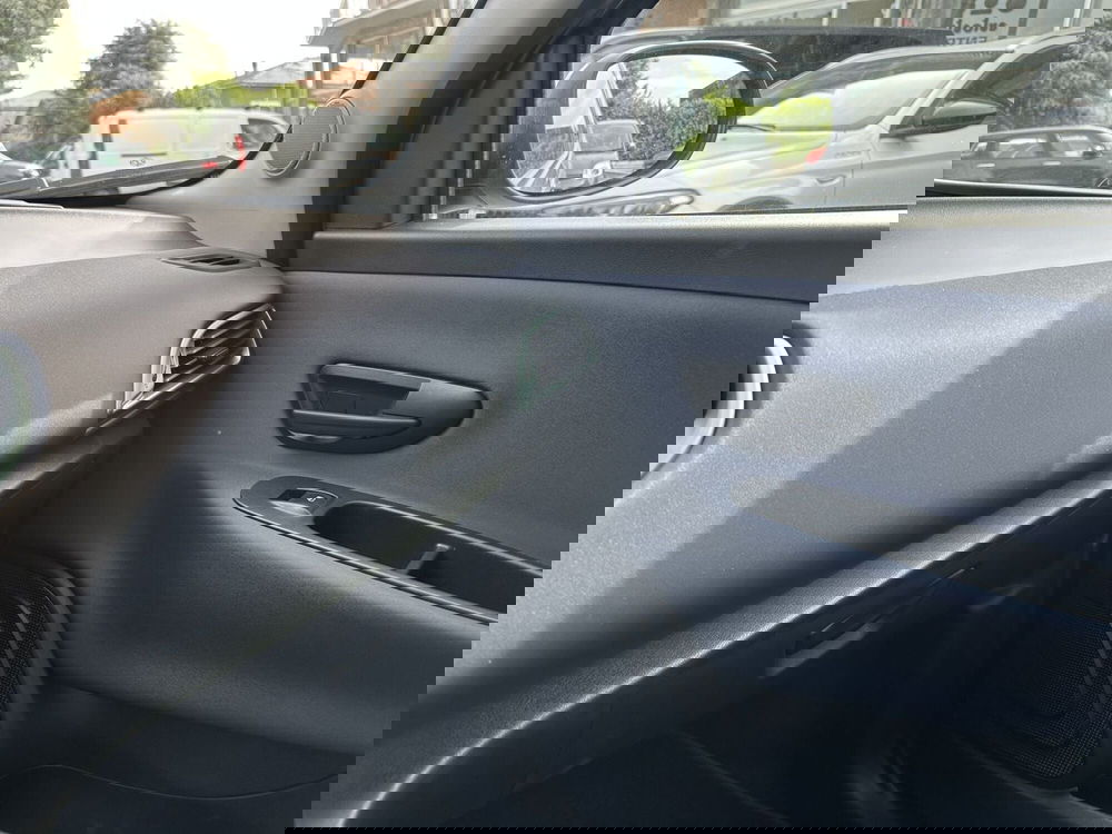 Lancia Ypsilon usata a Reggio Emilia (15)