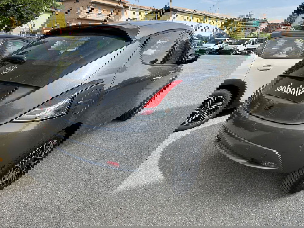 Lancia Ypsilon usata a Reggio Emilia (4)