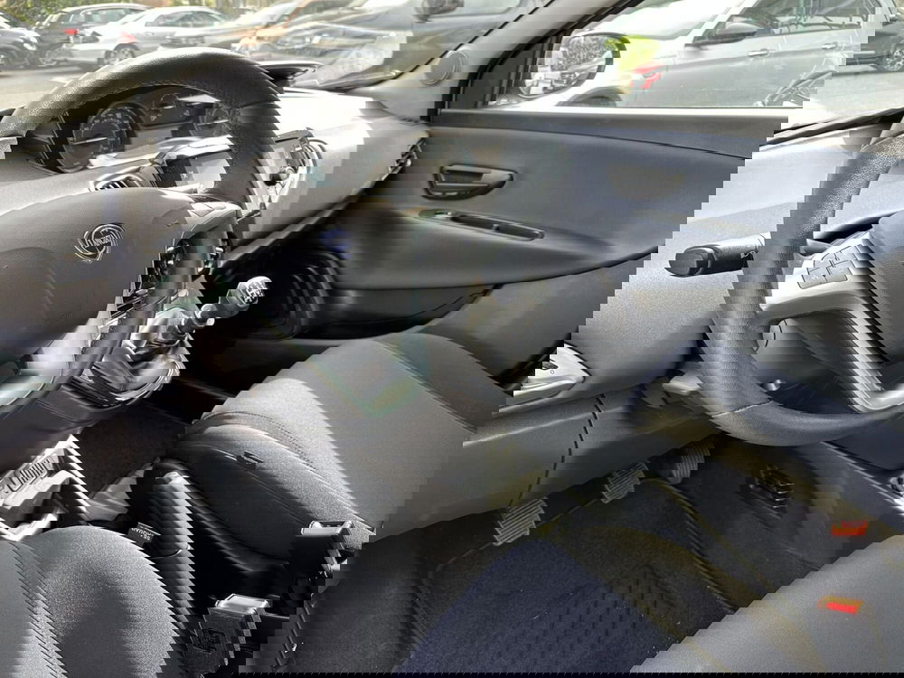 Lancia Ypsilon usata a Reggio Emilia (6)