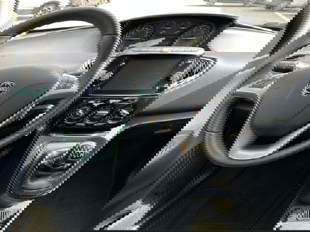 Lancia Ypsilon usata a Reggio Emilia (7)