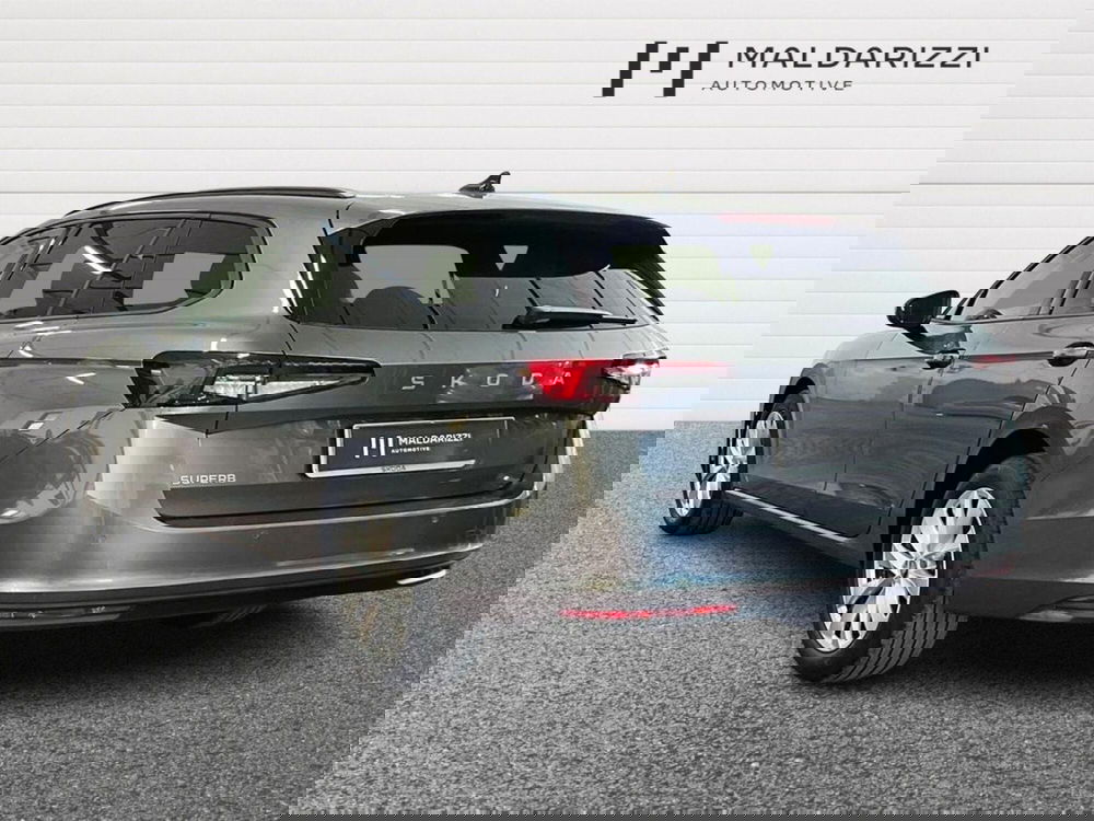 Skoda Superb usata a Lecce (4)