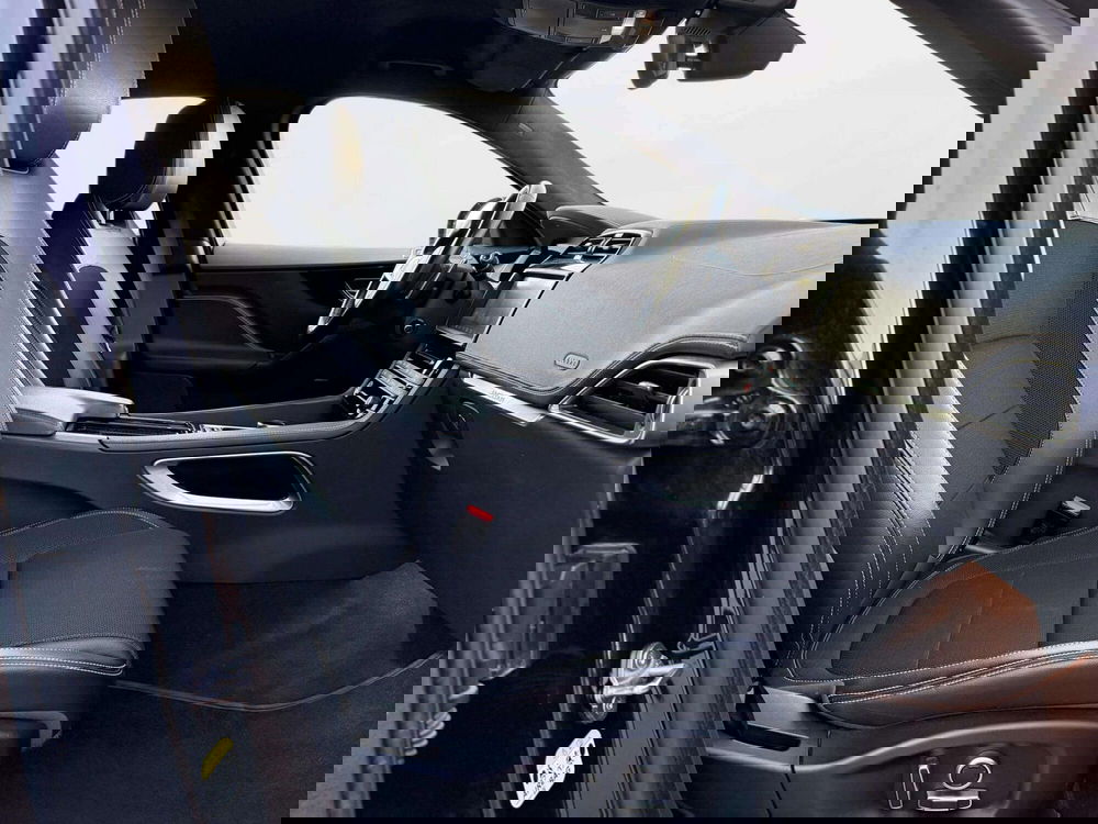 Jaguar F-Pace usata a Siena (3)