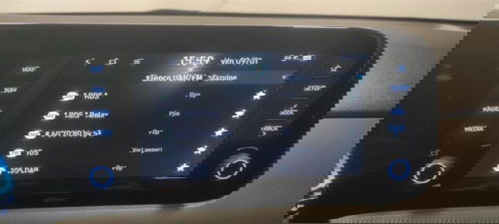 Hyundai i10 nuova a Bari (10)