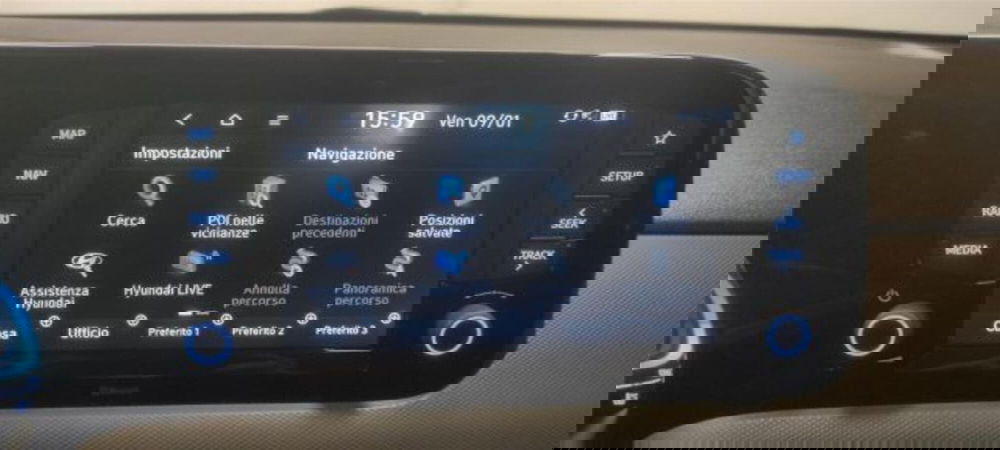 Hyundai i10 nuova a Bari (11)