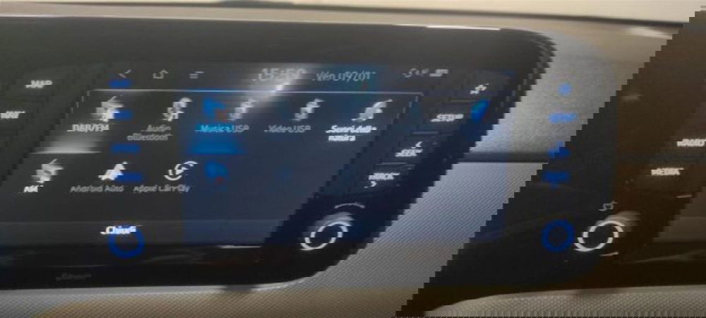 Hyundai i10 nuova a Bari (13)