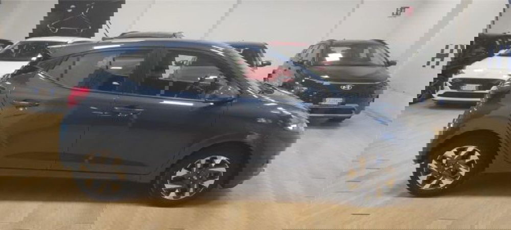 Hyundai i10 nuova a Bari (4)