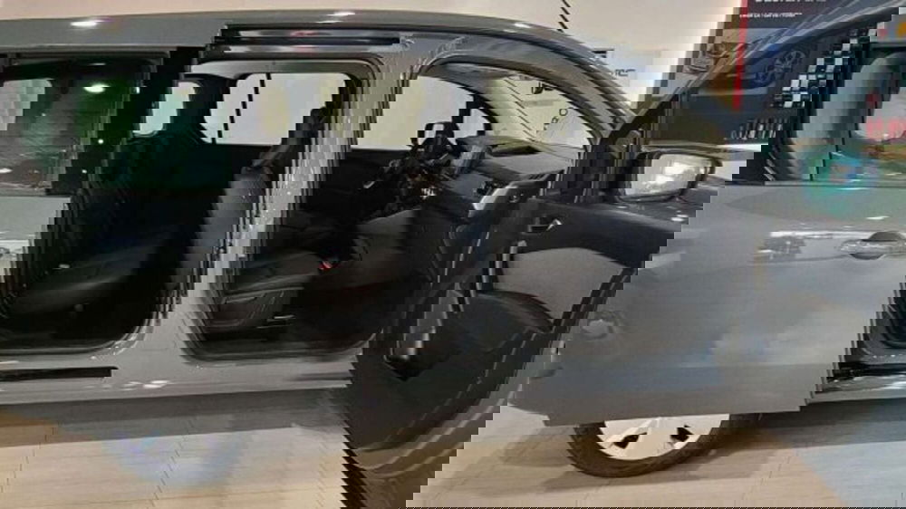 Nissan Townstar nuova a Firenze (3)