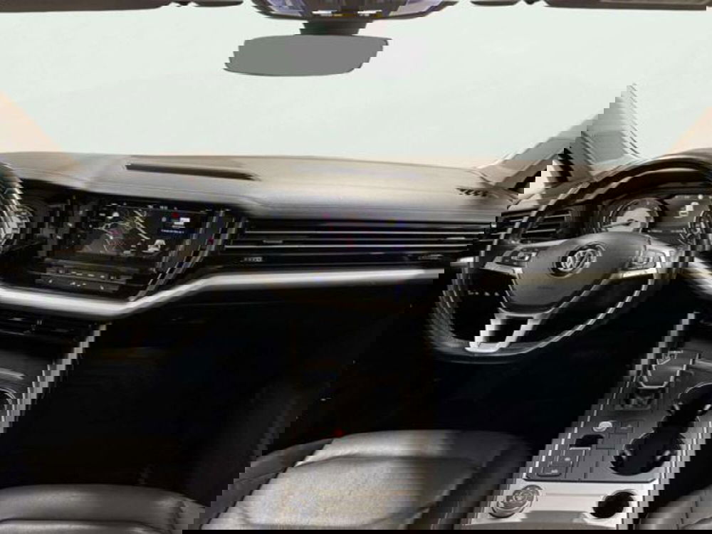 Volkswagen Touareg usata a Firenze (15)