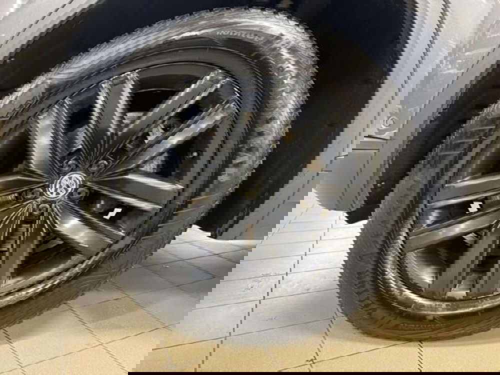 Volkswagen Touareg usata a Firenze (9)