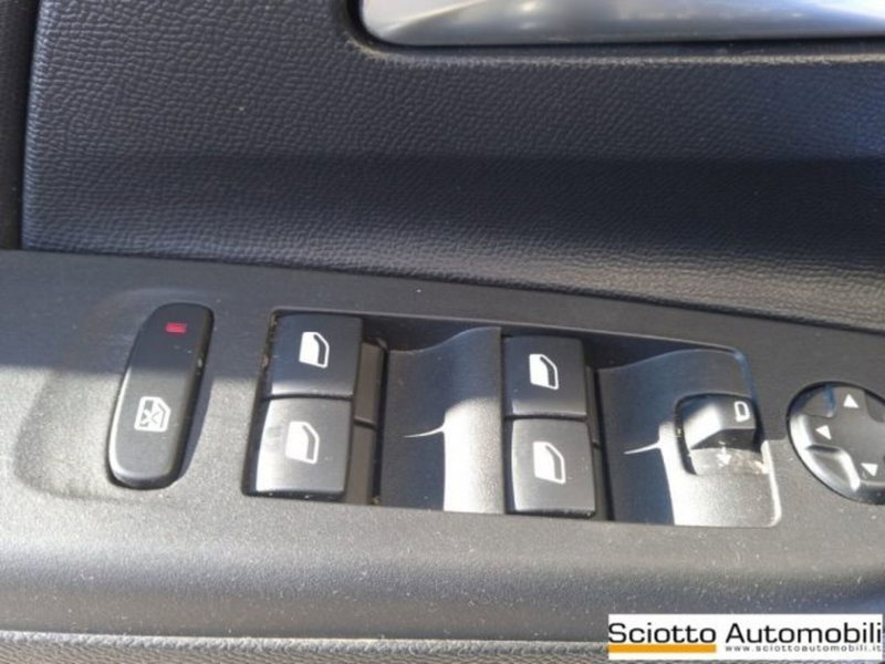 Opel Corsa usata a Messina (12)