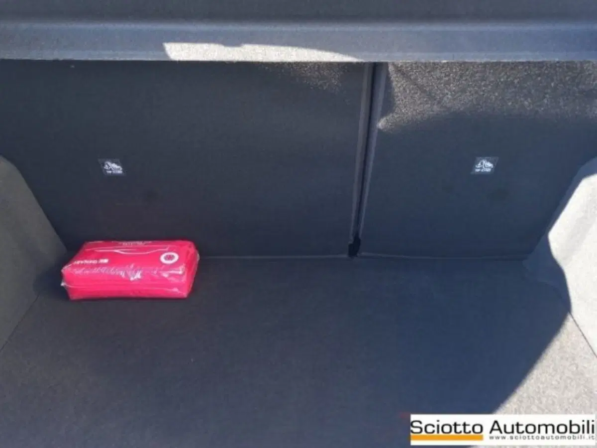 Opel Corsa usata a Messina (17)