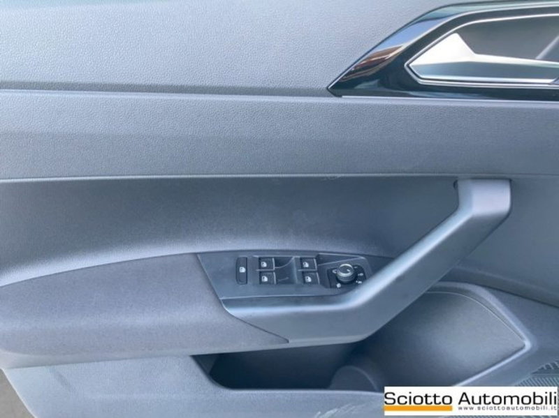 Volkswagen Polo nuova a Messina (12)