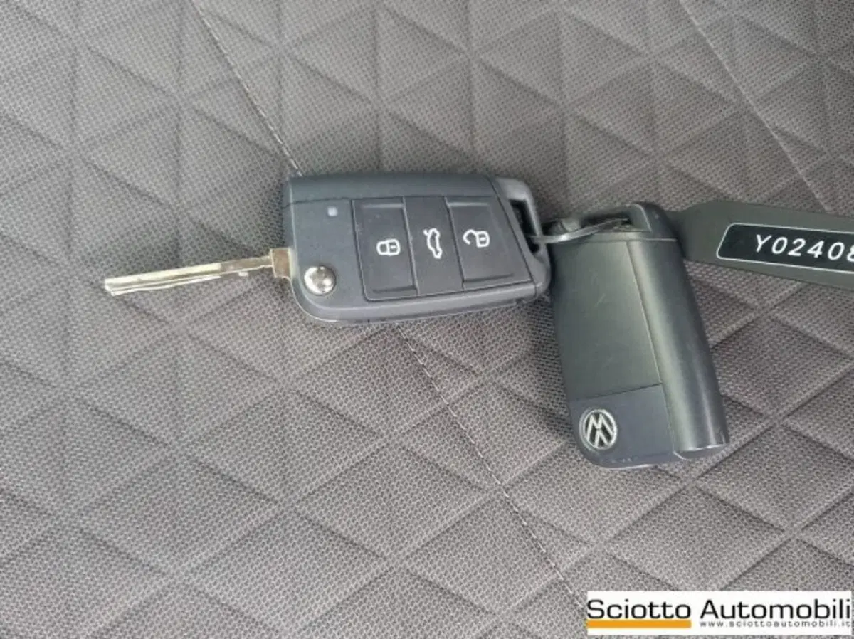 Volkswagen T-Cross usata a Messina (20)