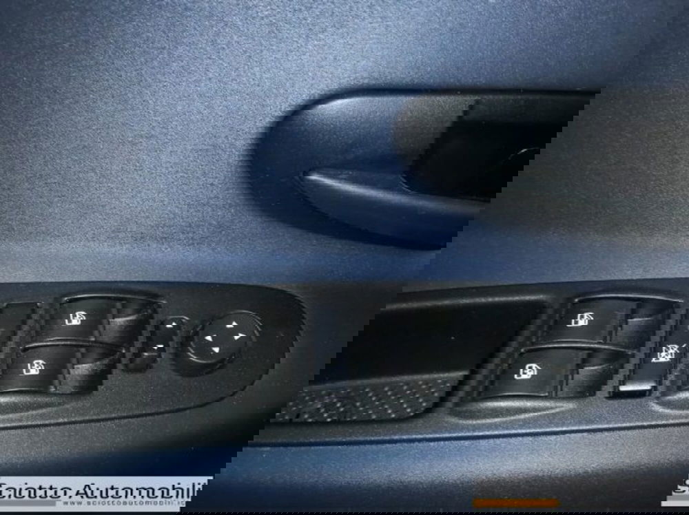 Lancia Ypsilon usata a Messina (12)