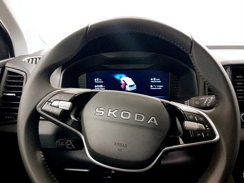 Skoda Karoq nuova a Piacenza (12)